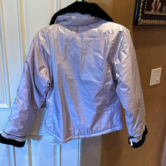 NILS women’s ski jacket. New with the tags still attached. Never worn. - Picture 4 of 7